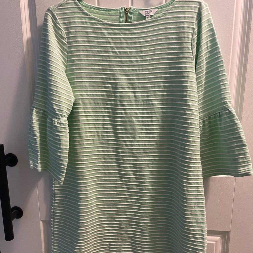Crown & Ivy Bell Sleeve Dress